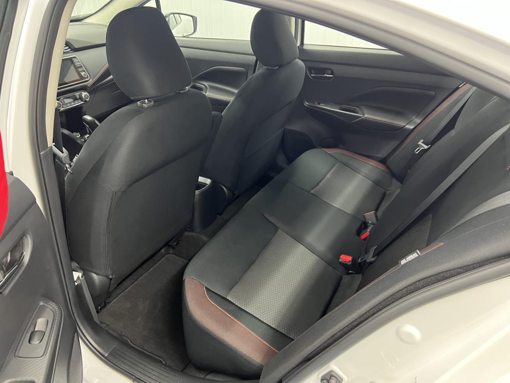 NISSAN VERSA 2022 - Image 9