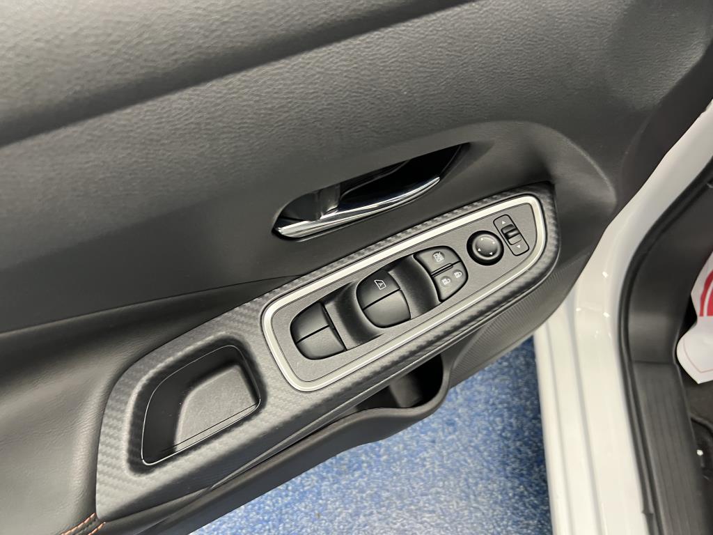 NISSAN VERSA 2022 - Image 11