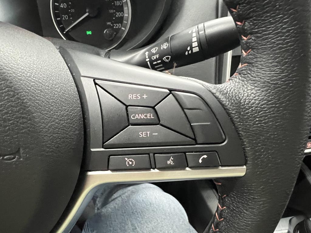 NISSAN VERSA 2022 - Image 14
