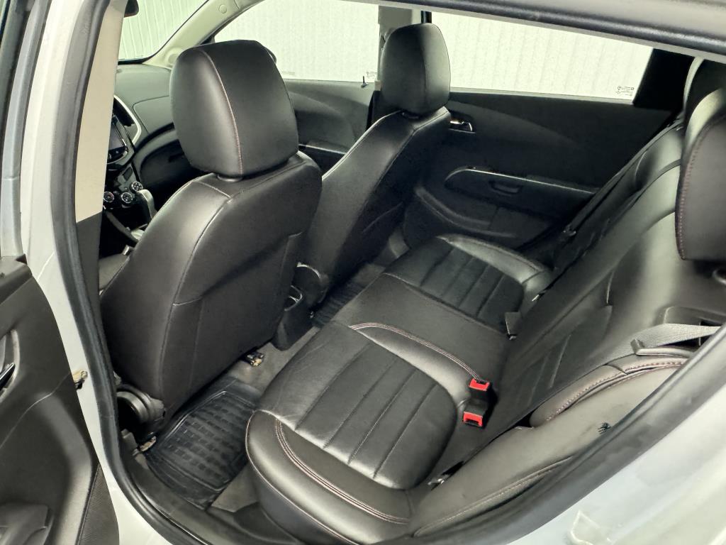 CHEVROLET SONIC 2014 - Image 10
