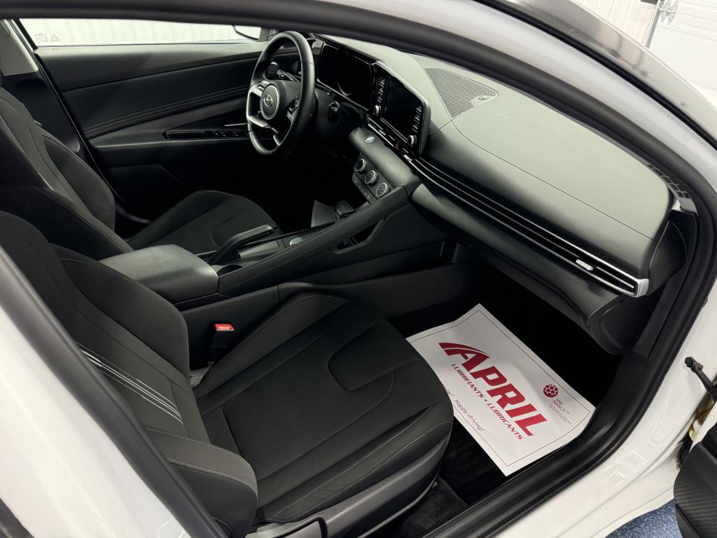 HYUNDAI ELANTRA 2021 - Image 7