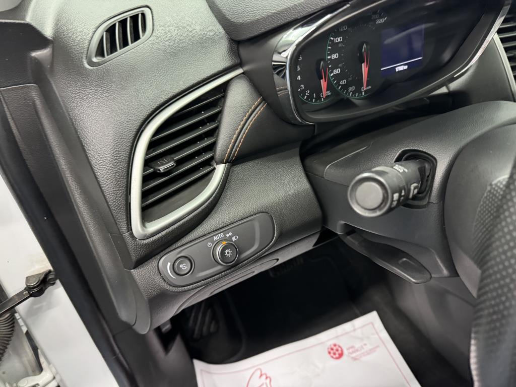CHEVROLET TRAX 2020 - Image 12