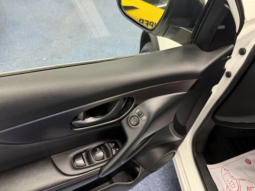 NISSAN QASHQAI 2023 - Image 12