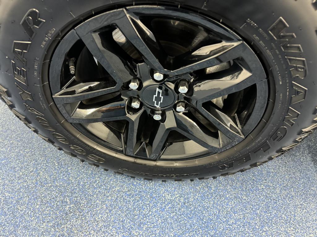 CHEVROLET SILVERADO 1500 2022 - Image 3