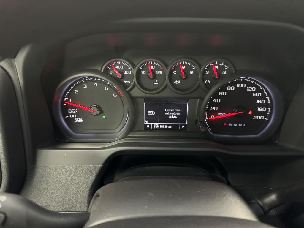 CHEVROLET SILVERADO 1500 2022 - Image 17