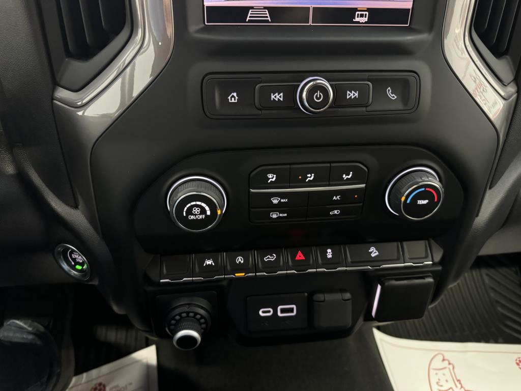 CHEVROLET SILVERADO 1500 2022 - Image 21