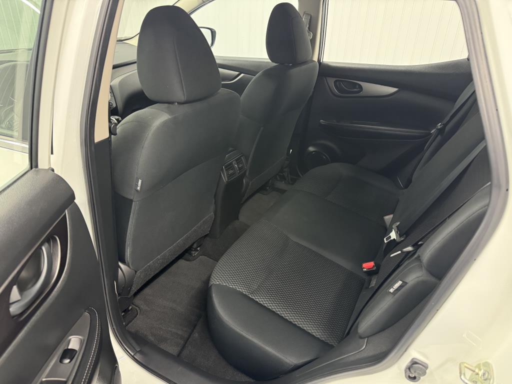 NISSAN QASHQAI 2023 - Image 10