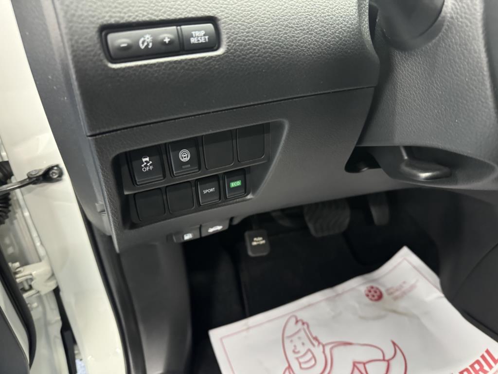 NISSAN QASHQAI 2023 - Image 13