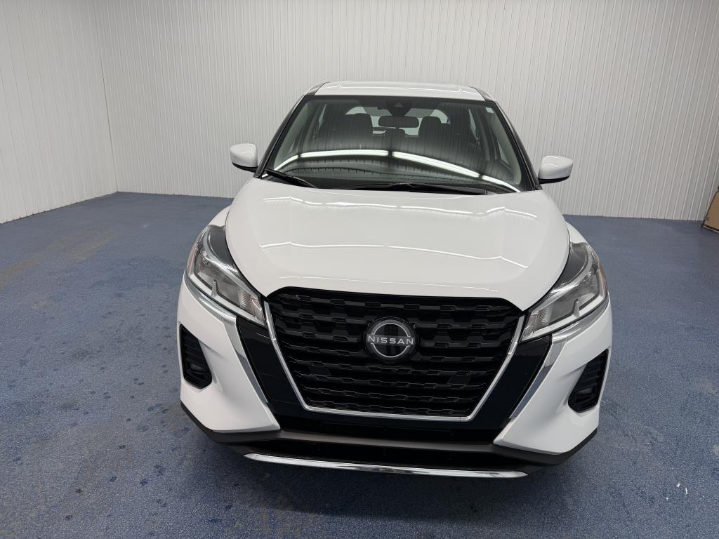 2024 NISSAN KICKS