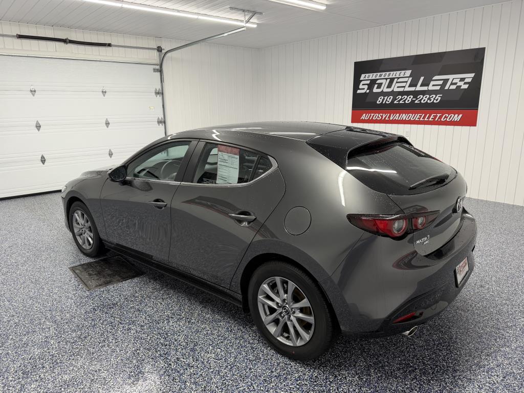 2025 MAZDA MAZDA3 SPORT