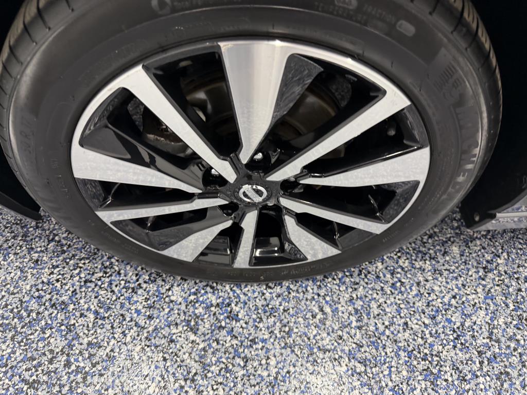 2023 NISSAN SENTRA