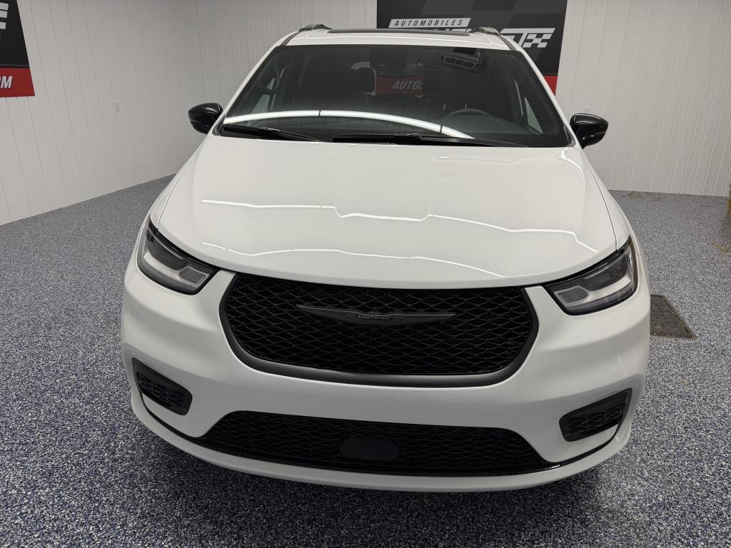 2025 CHRYSLER PACIFICA