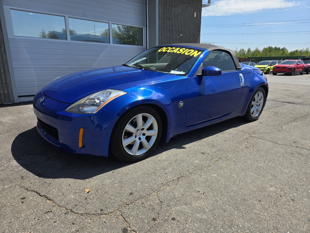 Blue 2004 Nissan 350Z Coupe Automatic