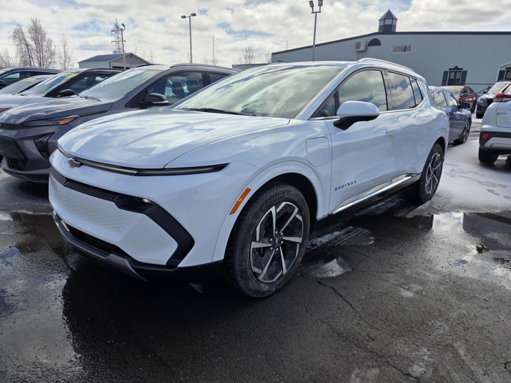 Chevrolet Equinox EV LT with 2LT FWD 2024