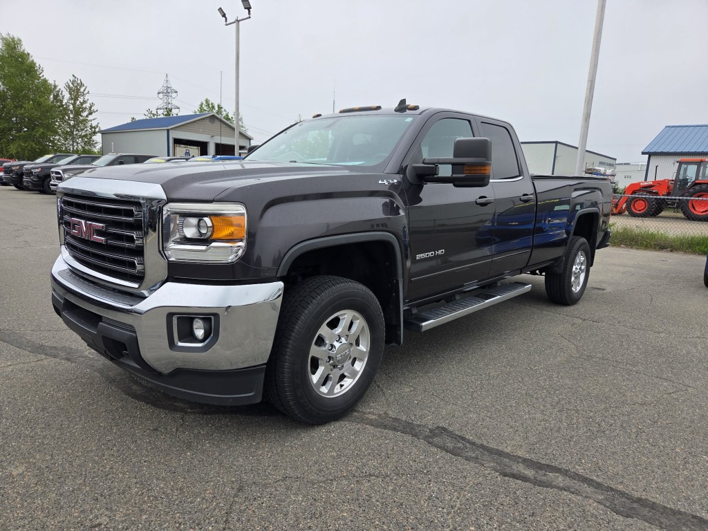 IRIDIUM METALLISE 2015 GMC Sierra 2500HD SLE Double Cab SB 4WD Pickup Truck Four-Wheel Drive Automatic