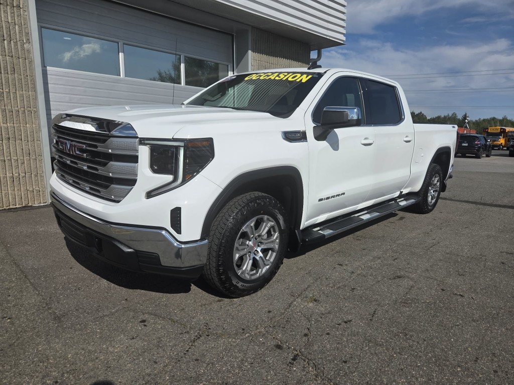 White (Blanc sommet) 2024 GMC Sierra 1500 Pickup Truck Four-Wheel Drive Automatic