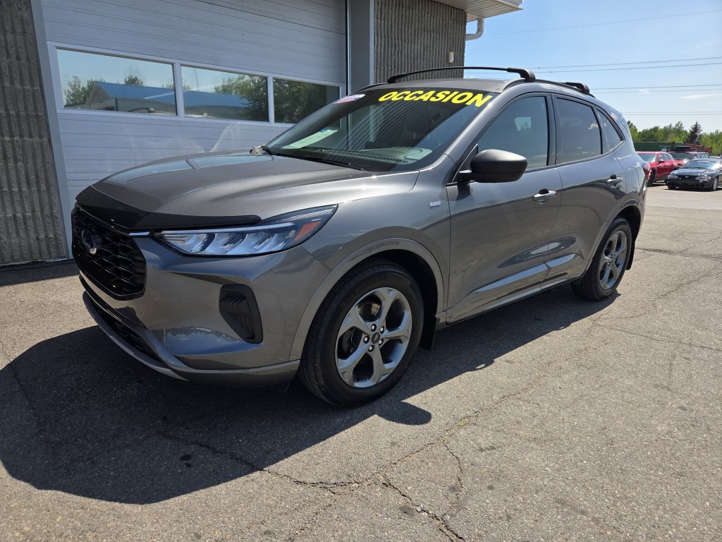 Gray 2023 Ford Escape SUV / Crossover All-Wheel Drive Automatic