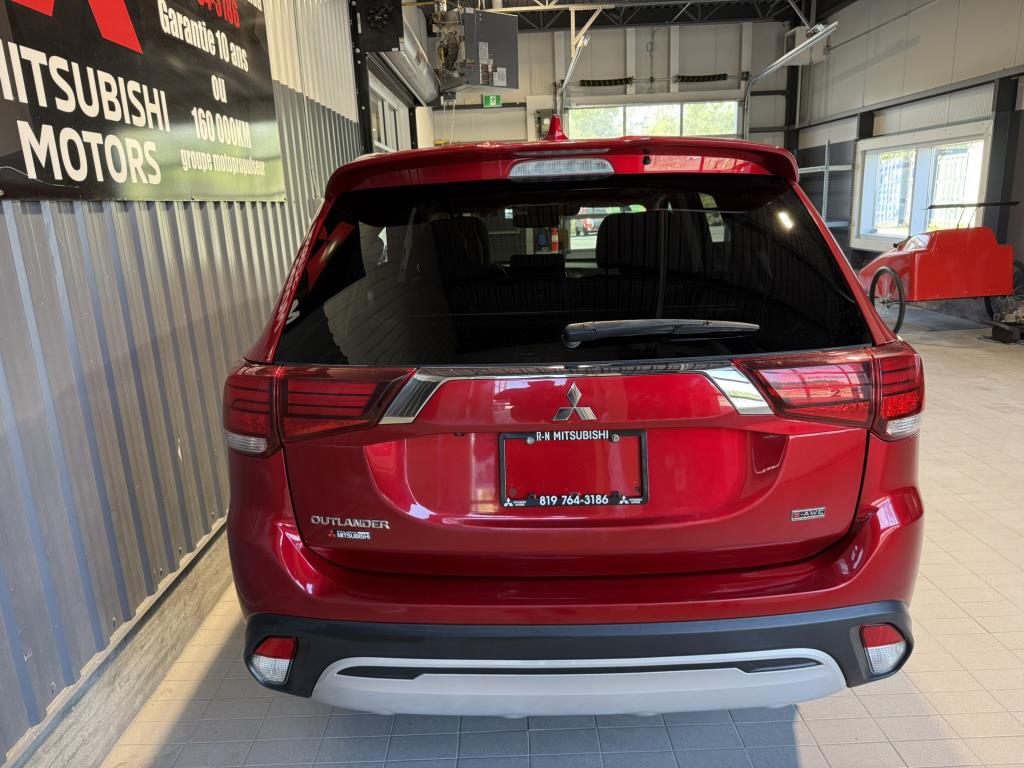 2020 Mitsubishi Outlander