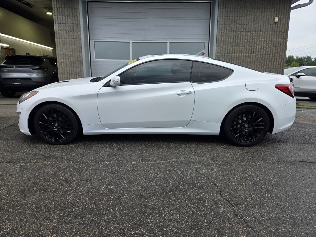 2016 Hyundai Genesis