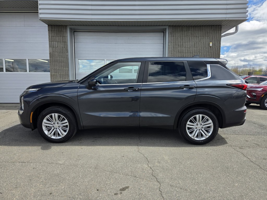 Mitsubishi Outlander 2024