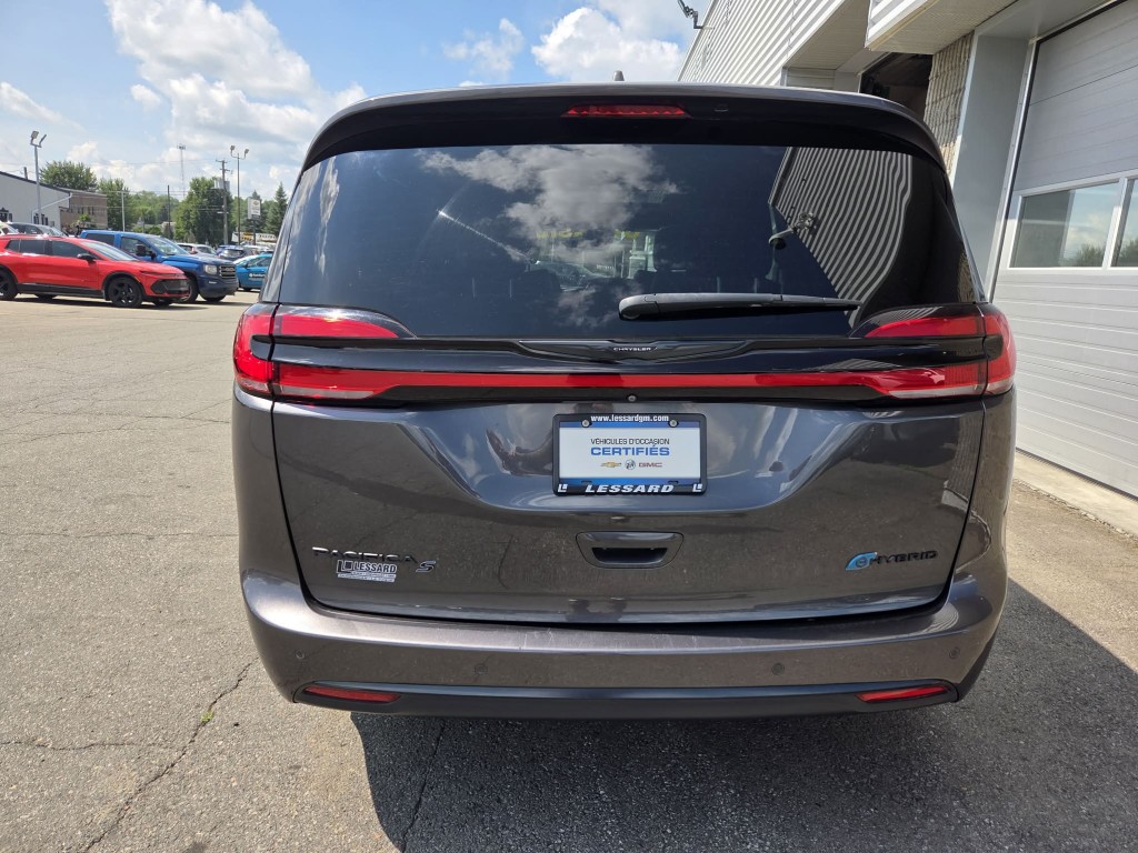 2022 Chrysler Pacifica